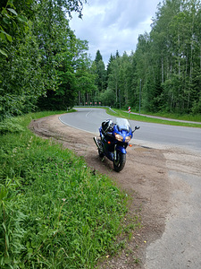 Yamaha FJR1300 (7 фото из 9)