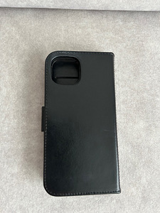 iPhone 13 ja 14 nahast kaaned (5 foto / 5)