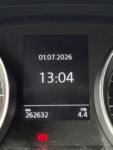 2017 Volkswagen Golf 2.0 TDI 110 кВт R-Line (14 фото из 15)