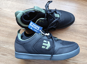 Etnies nahast meeste tossud, suurus 40, uued! (1 foto / 10)