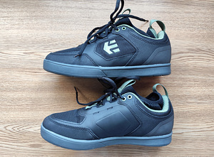 Etnies nahast meeste tossud, suurus 40, uued! (4 foto / 10)