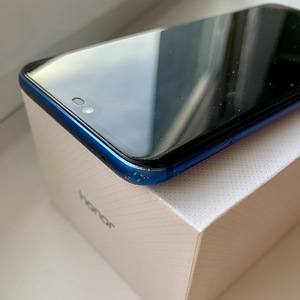 Honor 10 128gb blue (3 foto / 5)
