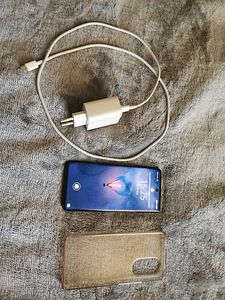 Huawei nova 9 (2 фото из 2)