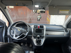 Honda CR-V (6 foto / 9)