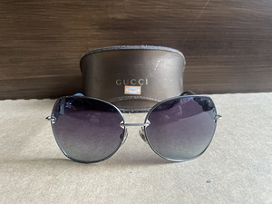 Gucci päikeseprillid (2 foto / 4)