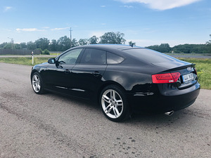 Audi A5 S-line (12 фото из 14)