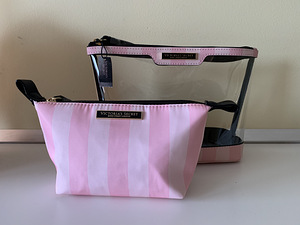 Victoria Secret meigi- ja hügeenitarvete kotid (1 foto / 2)