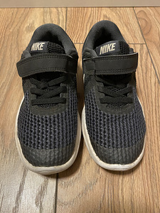Кроссовки Nike, р29 (1 фото из 2)