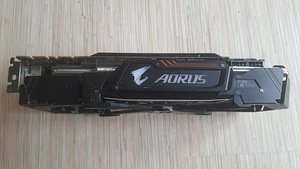 Aorus Gtx 1080 ti (1 foto / 3)