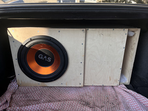 M: subwoofer
