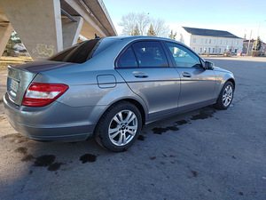 Mercedes-Benz (2 foto / 15)