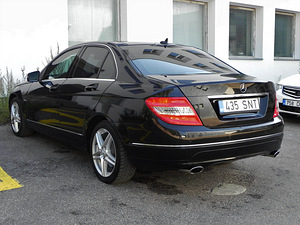 Mercedes-Benz C320 4matic, 165kw (8 foto / 15)