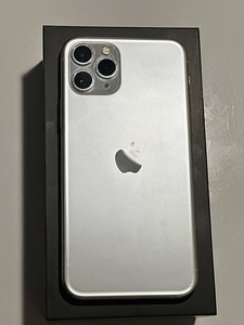 iPhone 11pro 64GB battery 71% (10 foto / 10)