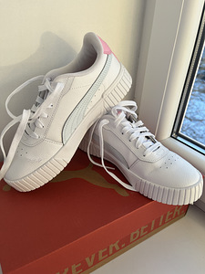 Кроссовки Puma 37.5 (2 фото из 2)