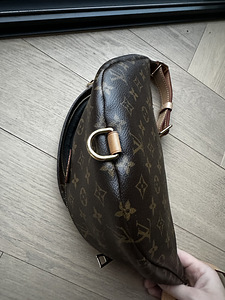 Louis Vuitton bumbag (6 foto / 9)