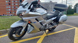 Yamaha Fjr 1300 (2 фото из 4)