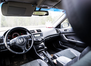 Honda Accord (9 foto / 11)