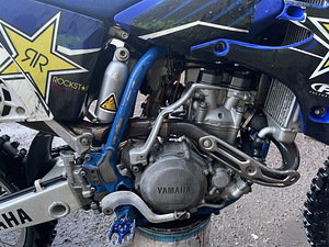 Yamaha YZ 450f (7 foto / 8)
