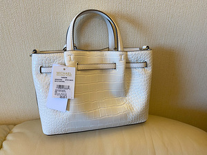 Michael Kors Carson Small Crocodile Embossed Satchel (2 foto / 3)