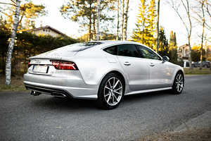 Audi A7 FaceLift S-Line (3 foto / 14)