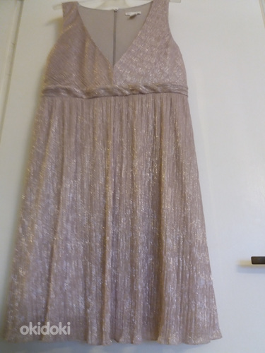 Праздничное блестящее платье нюдового цвета. Размер М. (фото #10)