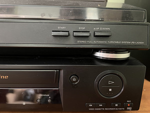 Sony (1 foto / 6)
