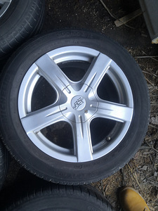 Ford mondeo 16" veljed suverehvidega (3 foto / 8)