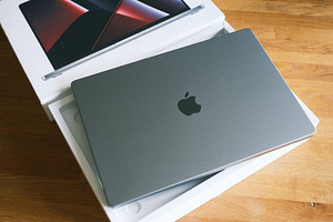 Macbook Pro M2 Pro (2023) 1TB SSD Laptop (1 foto / 4)