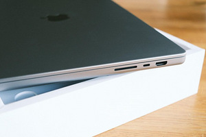 Macbook Pro M2 Pro (2023) 1TB SSD Laptop (2 foto / 4)