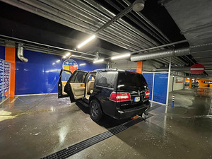 Lincoln Navigator 5.4 224kW Bensiin+LPG (10 foto / 10)