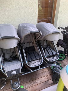 Бесплатно коляска TFK Trio Twist Triplet для тройни (3 фото из 9)