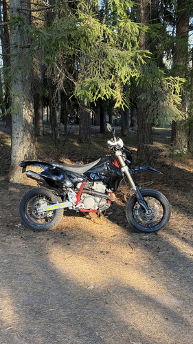 Suzuki DRZ-400s