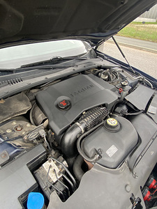 Jaguar S Type 2.7 td. (12 foto / 12)