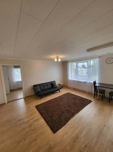 Üürikorter Põlvas (2 foto / 10)