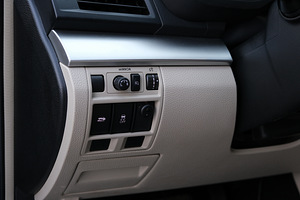 Subaru Outback (9 фото из 14)
