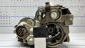 Mercedes Benz SL R230 '02-'06 OEM parem esituli (9 foto / 9)