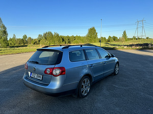 Volkswagen Passat 1.9 77kw (2 фото из 8)