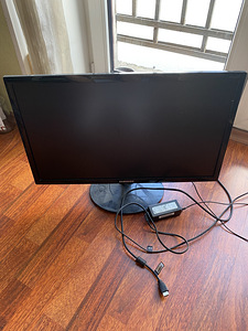 Monitor Samsung S24D330 24" (2 foto / 2)