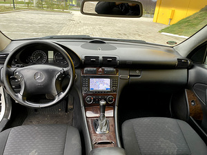 Mercedes-Benz C 220 2.1 110kW (8 foto / 12)