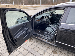 Volkswagen Passat B6 Highline 2.0 103kW (11 foto / 12)