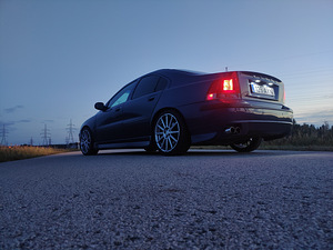 Volvo s60 (15 foto / 15)