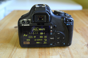 Canon EOS 500D ehk Rebel T1i + objektiiv Canon EF-S 18-55mm (2 foto / 6)