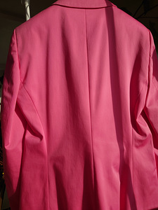 Hugo Boss roosa pintsak s36 (5 foto / 10)