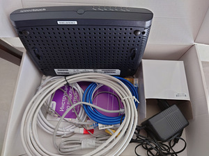 Elion-Telia ruuterid-digiboksid + kaablid (9 foto / 9)