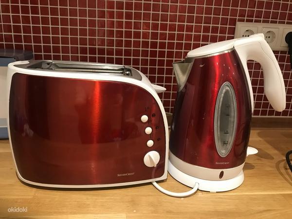 Красный чайник и тостер (фото #1)