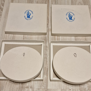 Kipsist bareljeefsed medaljonid Petrodvoretsist, uued (2 foto / 2)