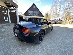 M/V BMW Z4 2.5i (4 foto / 15)
