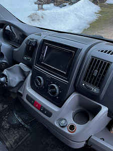 M/V Citroen Jumper 2.2HDI (8 foto / 10)