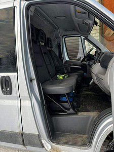 M/V Citroen Jumper 2.2HDI (9 foto / 10)