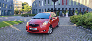 Üürile anda Toyota Yaris (1 foto / 5)